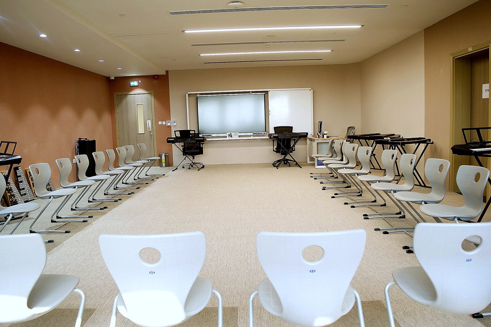 Conference room — corporate interior photography