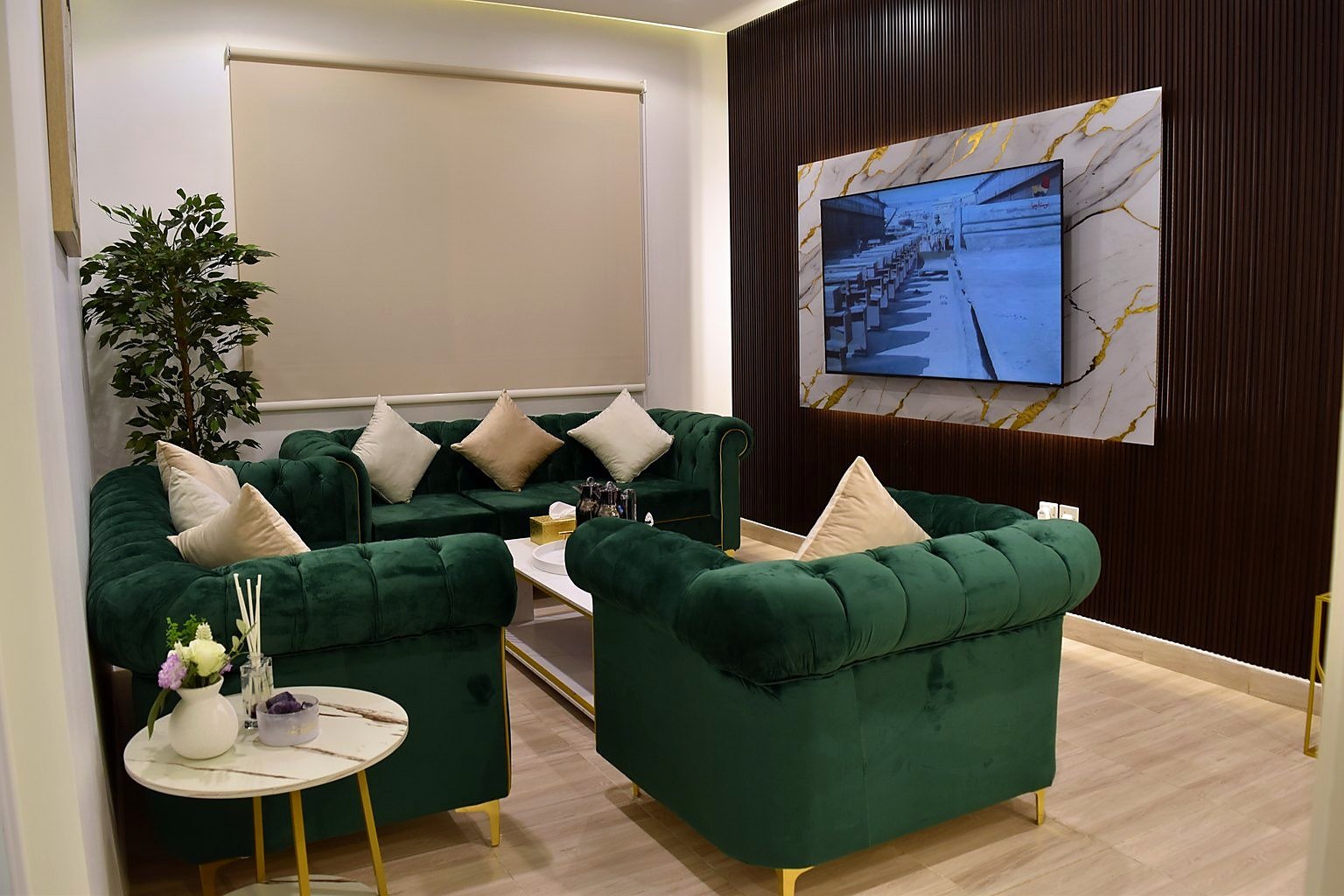 Green velvet lounge — interior photography